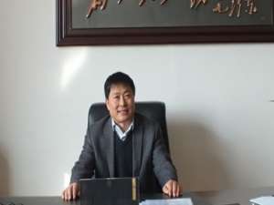 王成福(新华大学创始人?)