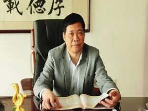 王伯瑶(颜值不输潘晓婷，王钟瑶为何被称为“最美台球裁判”?)
