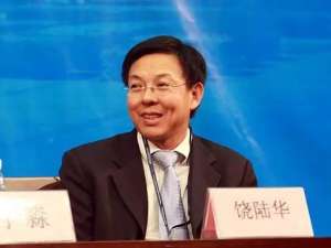 饶陆华(新城董事长王振华猥亵女童疑涉事酒店离新城总部很近，家乡常州网民几乎一边倒痛骂:他给常州人丢脸丢大了，你怎么看?)