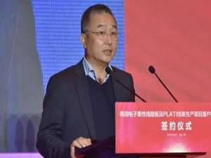 邱建民(有60岁以后出名的作家?)