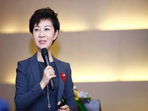 史燕来(在乡村小学校做幼儿园老师没有发展前途，想教小学领导不让，怎么办?)