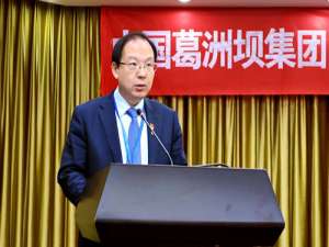 陈晓华(陈晓华律师解答了北京正常上班状态，因哺乳休息1小时提前下....)