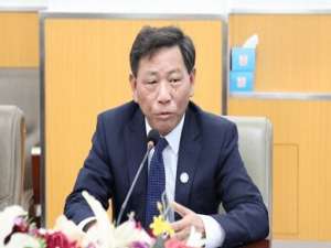 杨善林(杨善林为什么可以入选院士?)