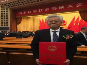 谭家华(2019年，国家三大奖，上海交通大学为何表现这么突出?)