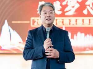 李泥亭(你好，吴建筑律师：李姓瓦工班长在我工程剩余工程款约5万，其...)