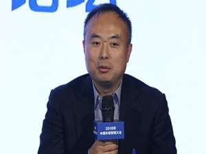 杨卫东(小明和小红两人玩报数游戏,规则是两人轮流报数,从1起按顺序往后报,最多报2个数,最少报1个数，不能不报?)
