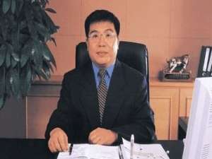 梁光伟(华强房地产董事长?)