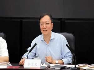 李言荣(人生无进退天地宽窄间出自哪里?)