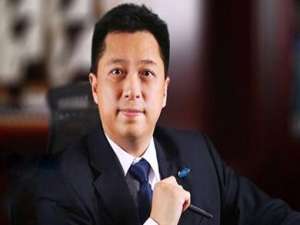 李漫铁(2016年雷曼光电成为哪国职业足球甲级联赛冠名商?)
