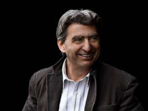 尼克·海耶克(为什么斯沃琪集团会宣布退出巴塞尔表展?)