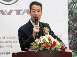 刘秋华(361度ag1设计师叫什么?)