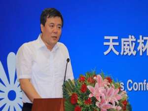 边海青(电视剧《后厨》上的冬冬是海青的儿子吗?怎么那么像.)