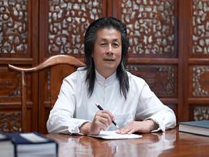 伍炳亮(凤岗附近哪里有博物馆?坐公交怎么过去?地址 电话?)