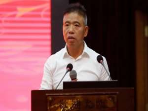 何时金(何时金老婆?)