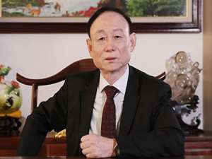 靳保芳(靳保芳开什么车?)