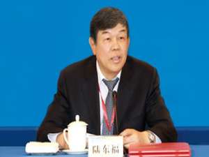 陆东福(国企领导60岁必须退休吗?)