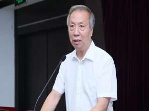 赵沁平(名字中带沁的名人?)
