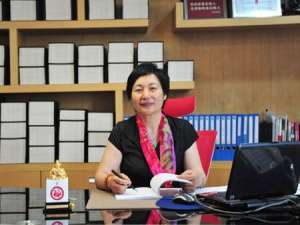 罗美元(湖南省忘不了服饰有限公司介绍?)