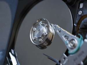 笔记本升级内存和SSD哪个能提升性能?