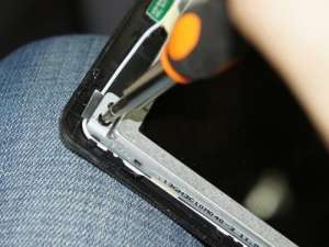 笔记本电脑进水开不了机怎么办?