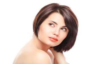 iSee图片中的人物怎么添加唇彩?