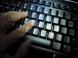 如何贴墙纸壁纸 一看就懂了（正确贴壁纸的方法）