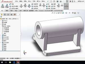 SolidWorks轴承座中怎么创建螺纹孔和定位孔?