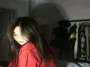 想宿醉 想蹦极 想当恐怖分子 想哭想你 想... 我谁也没有等，谁也不