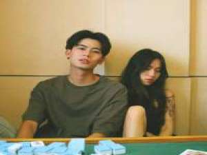 以前耳朵馋 话和歌都贪恋现在嘴巴怂 想爱... 离别只是为了更好的重