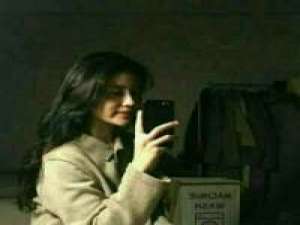 你伤感的样子真丑。 Life is a