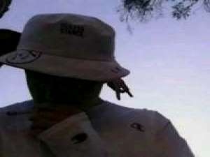 不經過，一些事情，你是不會明白的 你的眼圈越发的黑，白