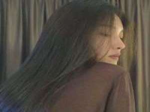 我的意中人是位盖世垃圾 这辈子都不会娶我... 我对你，小心翼翼，高