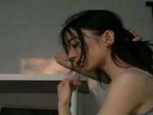 迷人乏味. 世界变得空虚，背负了