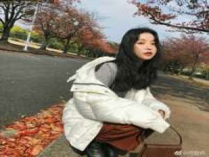 敲可爱的范智乔小姐姐吖. 看到你喜欢的人比我丑