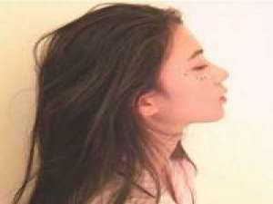 我还是喜欢你 只是少了非要在一起的冲动 遇见你就好像偶遇了童