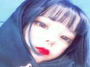 上一次发这种的时候被屏蔽了耶，这次不知道... 有谁知道笑着的人用多