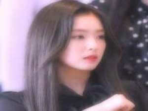 希望你照顾好你自己 实在不行我来照顾你 时光留住了该留的人