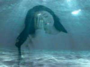 【闺蜜】想陪你老掉牙 因为他不喜欢你，所以