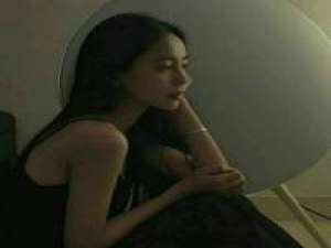 情话烫舌. 故事总是不经看 喜欢