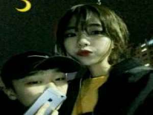 若 能 预 知    愿 未 曾 相 识 无言故意从你身边擦肩