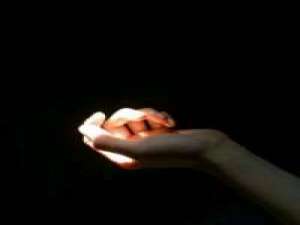 有很多人但是只有我是一个人 是要错过多少余生才能