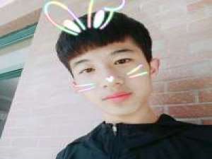 说不出心酸是假的 涐说涐累叻，已无力诉