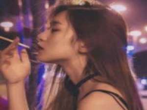 人生得意须尽欢， 我只是一个人，你看着