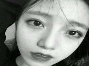 你快点偷亲我，我眼睛