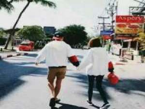 狂了一辈子 死在感情二字 看到你就会笑这就是我