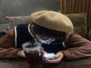 散 一个人心无旁骛地想着