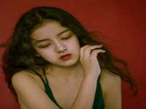 做人该识趣 不然打了自己的脸 丢的是你自己...