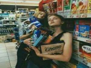 我同时拥有爱情和青春 但是我不能够浪费青... 想哭就哭吧，别撑着，