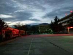 在别人看不见的地方默