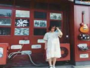 和你在一起时最开心 你是深山的游者，边走